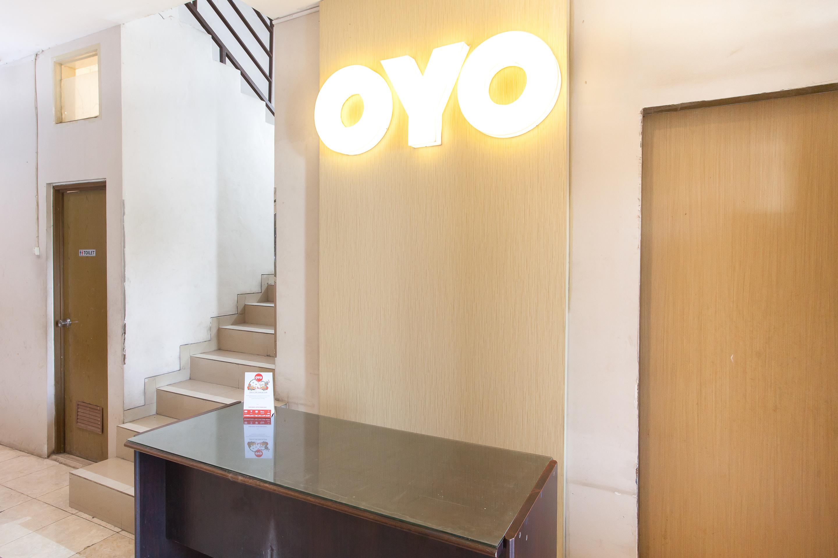 We Stay Residence Redpartner Surabaya Kültér fotó